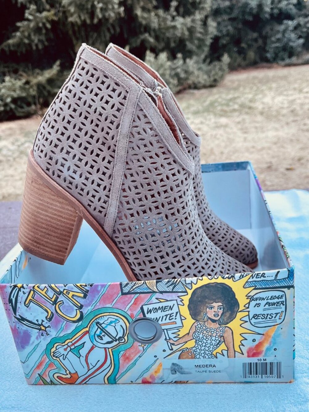 Jeffery Campbell 10 M Booties Medera Cutout Taupe Leather Suede Gently Used